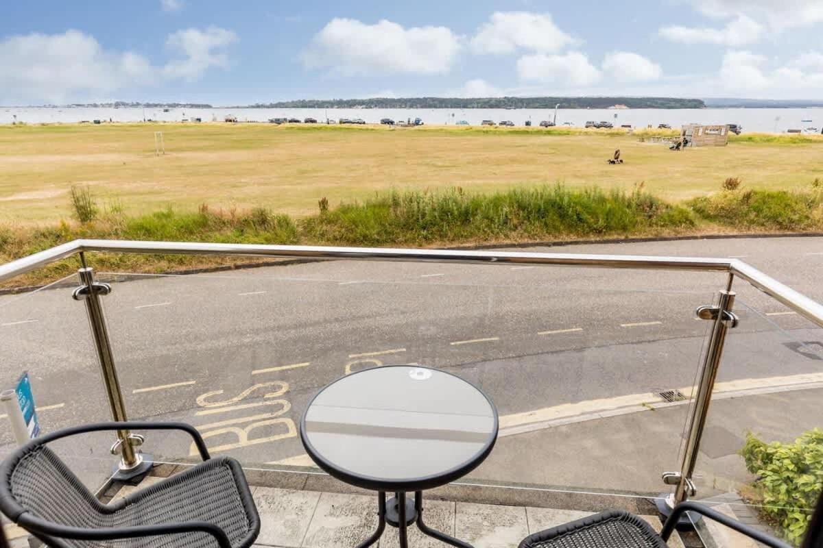 Trade Winds Villa Poole Eksteriør bilde